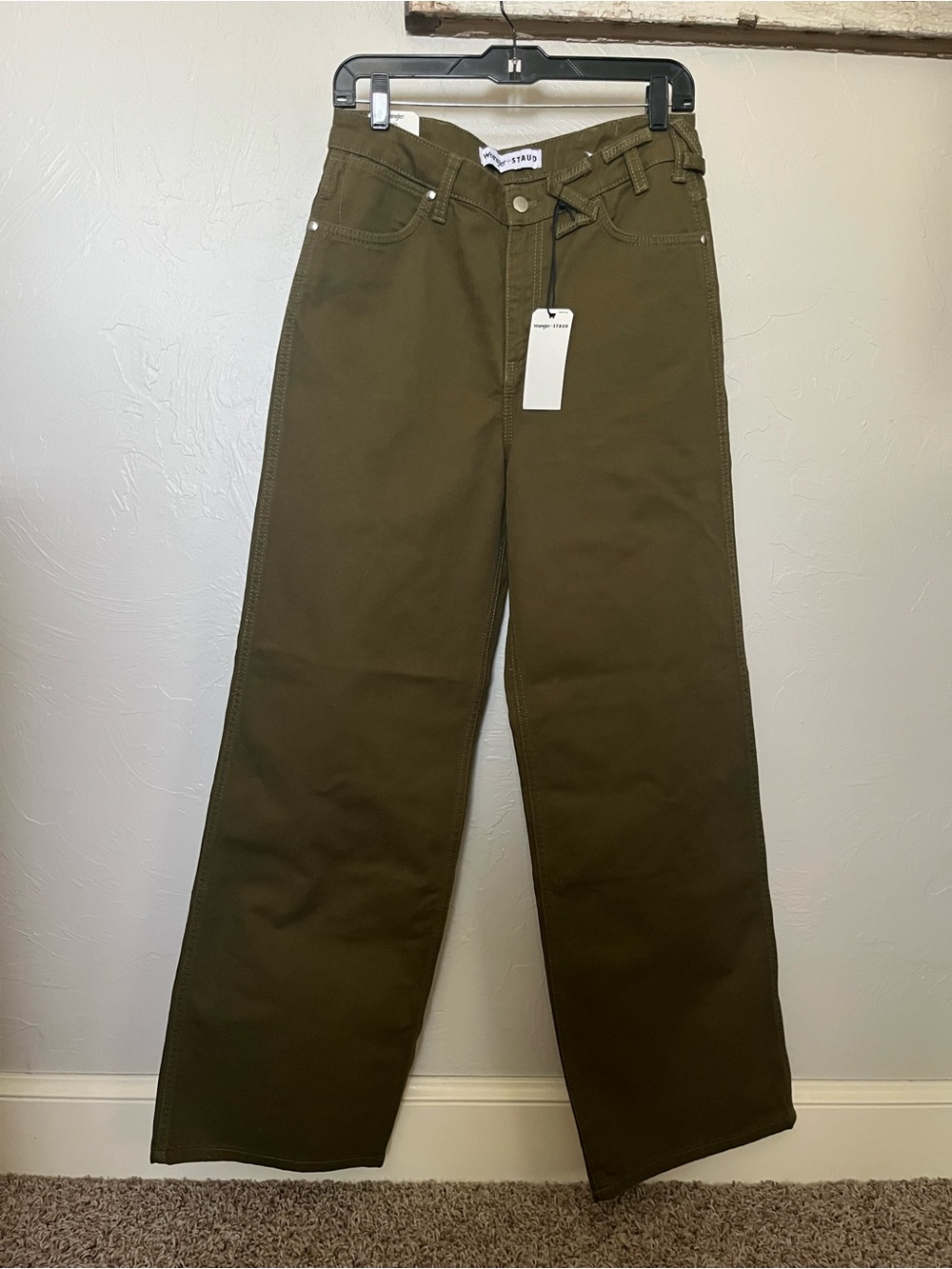 NWT STAUD X Wrangler The Loose WIde Leg Jean in Sergeant Sz 27 Army Green - Picture 4 of 15